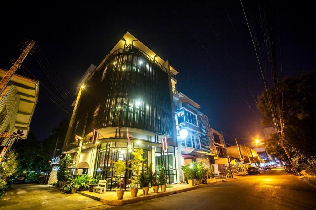 De Poem Loft Boutique Residence Hat Yai Esterno foto